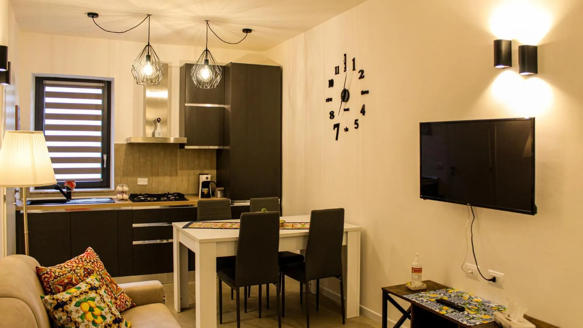 Apartment Holiday Home Matt Ros Noto Italy